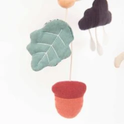 Moulin Roty Mobile Musical Croisillon 9 Moulin Roty Mobile Musical Croisillon -Moulin Roty 715056 4 gris