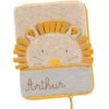 Moulin Roty Protège Carnet De Santé Crème Paprika Le Lion (personnalisable) -Moulin Roty protege carnet de sante creme paprika le lion personnalisable